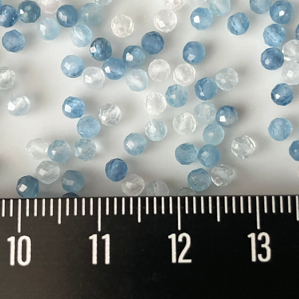 12粒　ハンドメイド素材　天然石ビーズ　アフリカ産アクアマリン　3mm 2枚目の画像