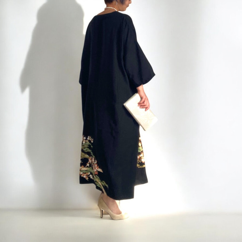 3XL 着物リメイク,上品ワンピース, 黒留袖リメイク ワンピース 松と菊