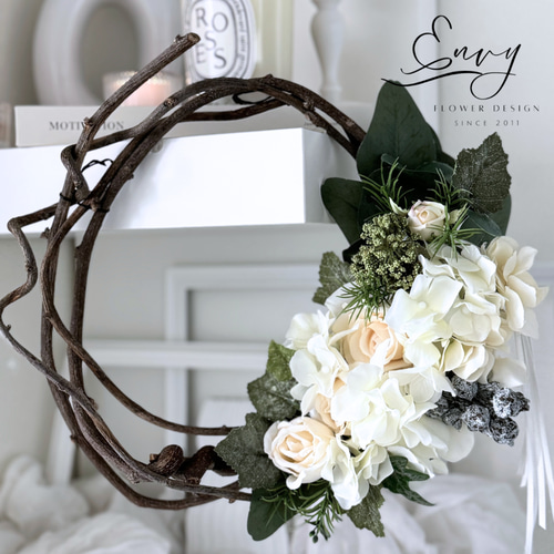 白バラと白あじさいの造花リース】ナチュラル×リアル｜アーティ