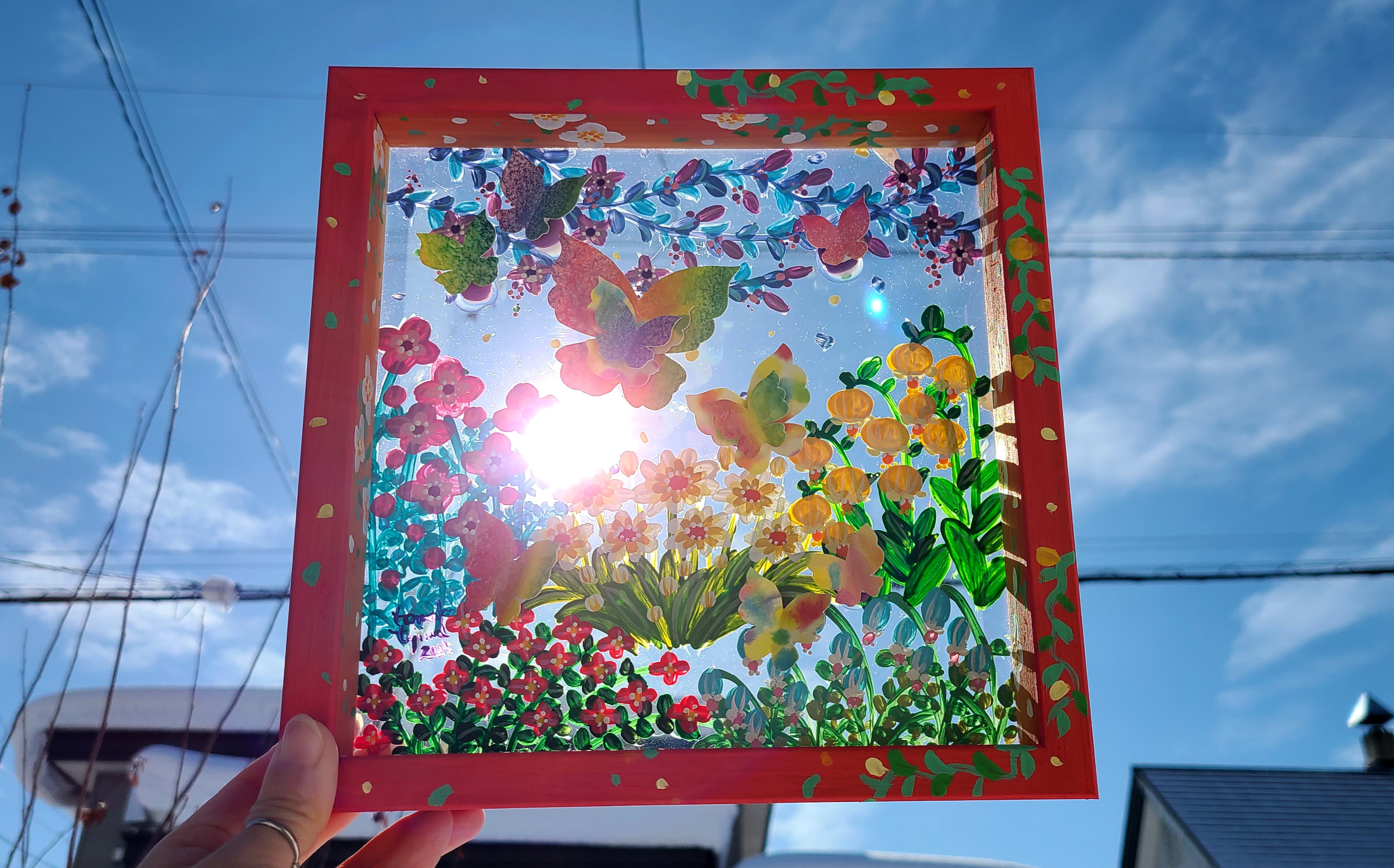 【受注生産/透明アート原画】花庭散歩~赤×にじいろ蝶々~　クリアBOX　22cm