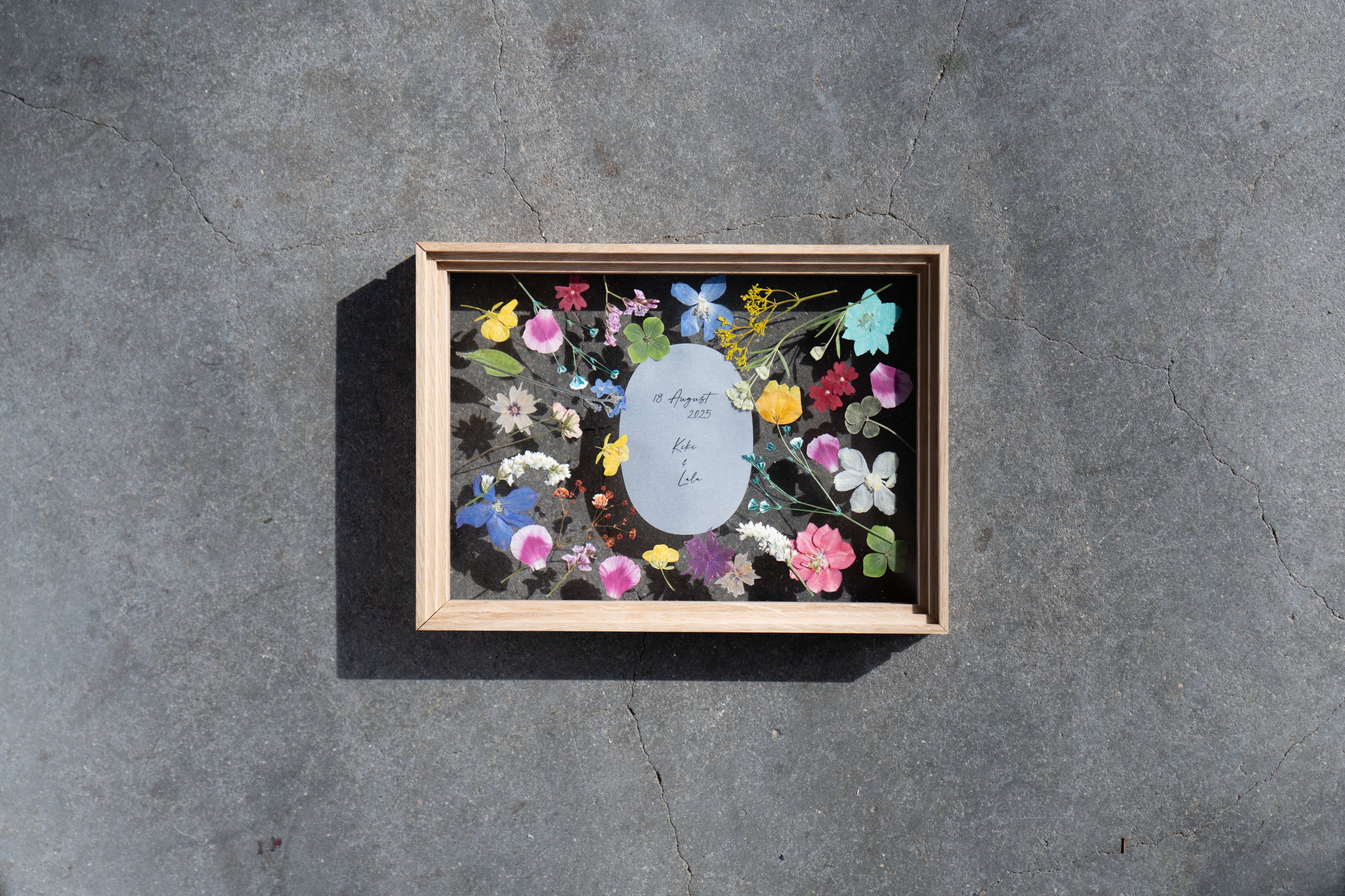 【アフターブーケ ＜Moebe-ame S-size〈Standing〉＞】生花ブーケを「押し花＆額装」してお届けします