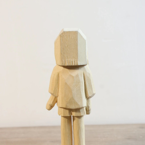 木彫りの人形の人形、写真を持参しての手作りオーダーメイド