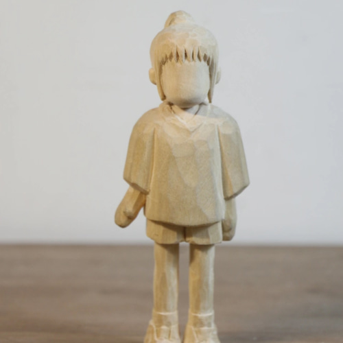 木彫りの人形の人形、写真を持参しての手作りオーダーメイド