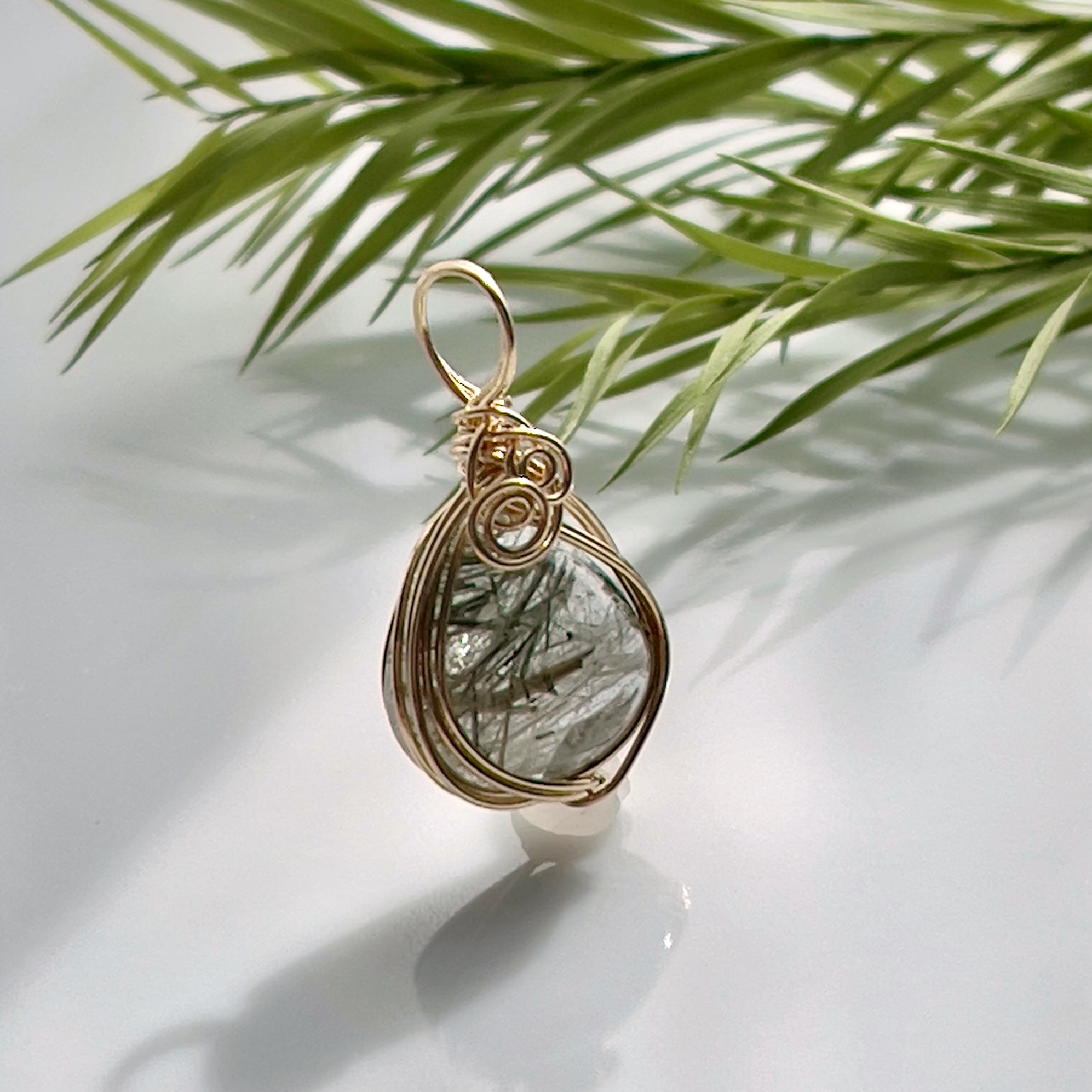 ガネーシュヒマール産水晶　ワイヤーラッピングペンダントトップ