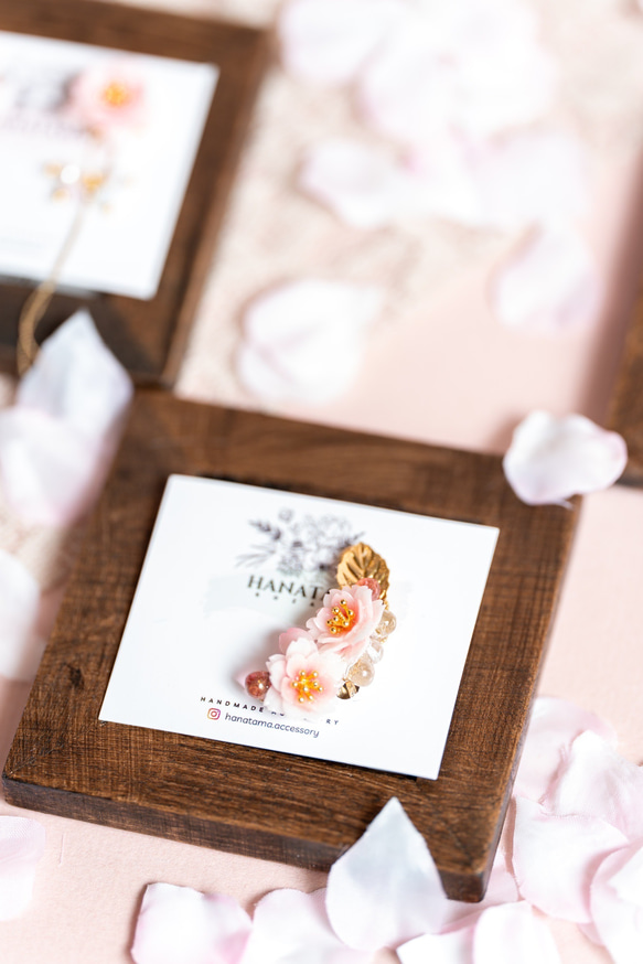 八重桜イヤーカフ 3枚目の画像