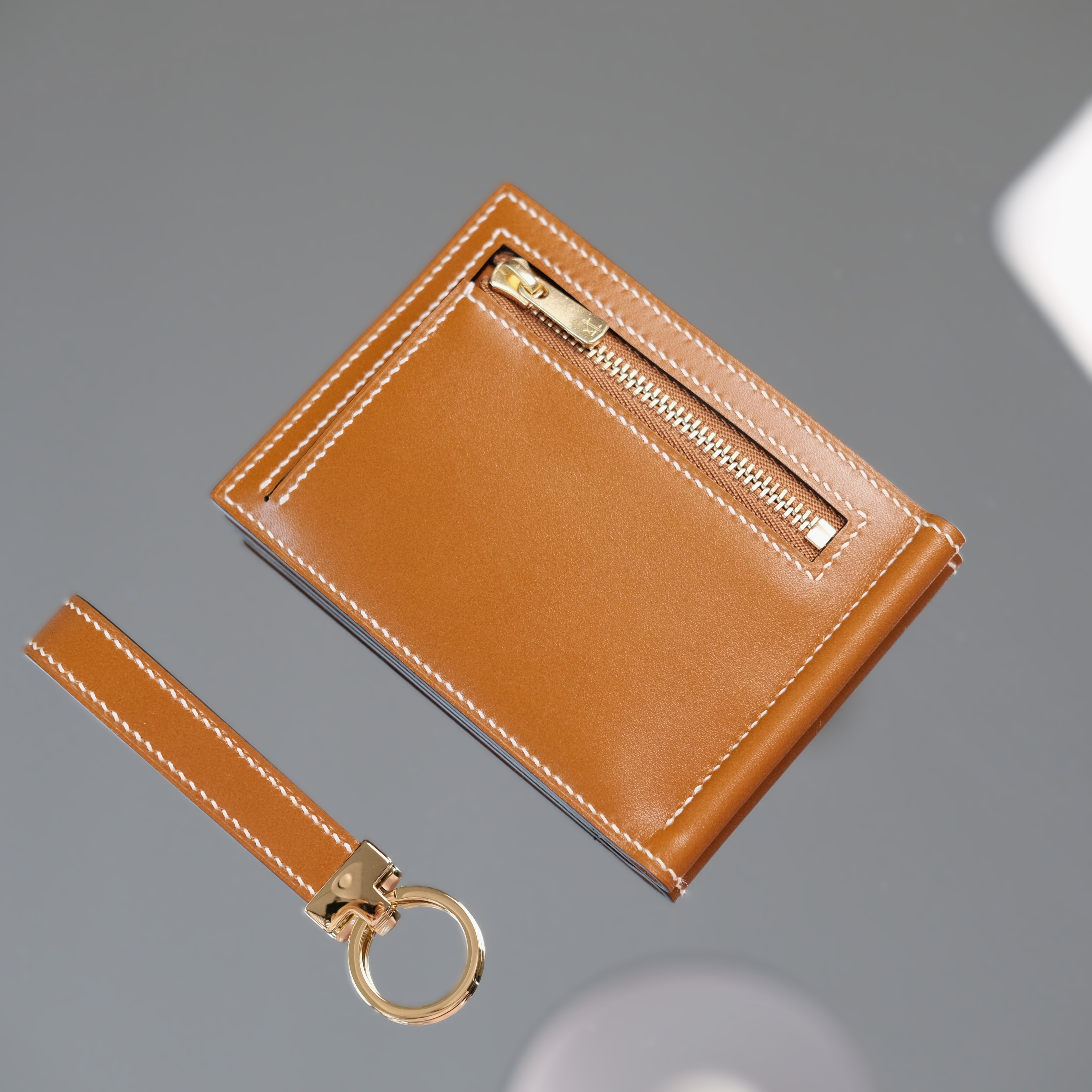 小銭入れ付き　マネークリップ　ゴールド