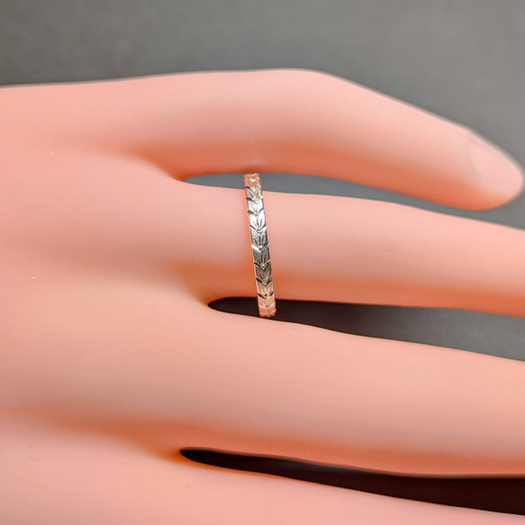 月桂樹 SV９２５ ｋ１８ 手彫り リング 金属アレルギー対応 植物　葉っぱ　 彫金 6枚目の画像