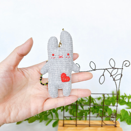 Hug Me♪ ぬいぐるみうさぎ グレー バッグチャーム バッグチャーム Aki