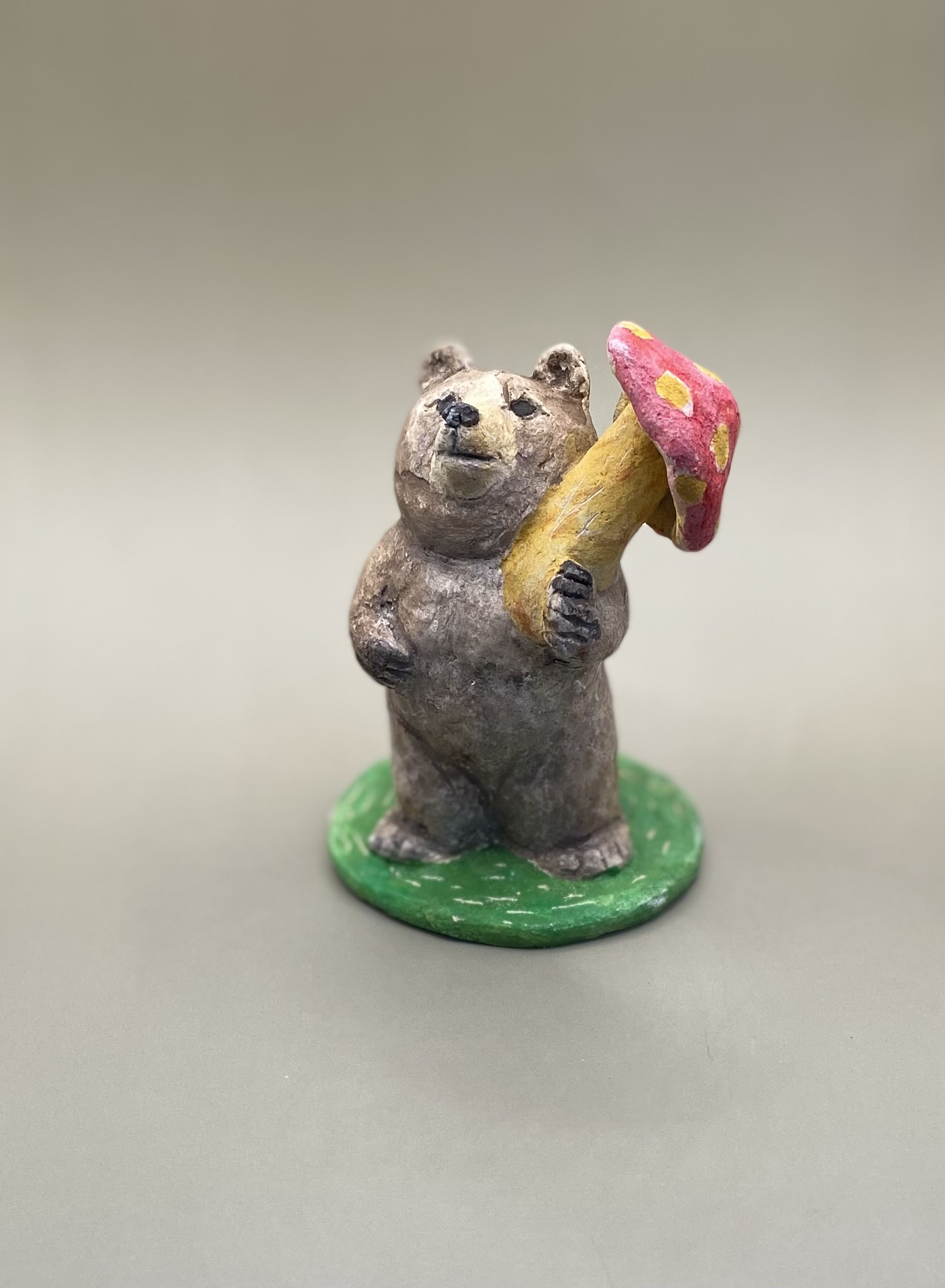 オーブン陶土のキノコ私収穫した熊