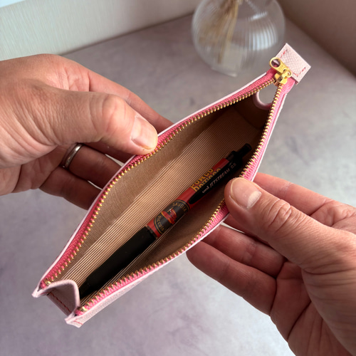 フランス／フランス産レザー】本革スリムペンケース｜桜ピンク／ヴォー