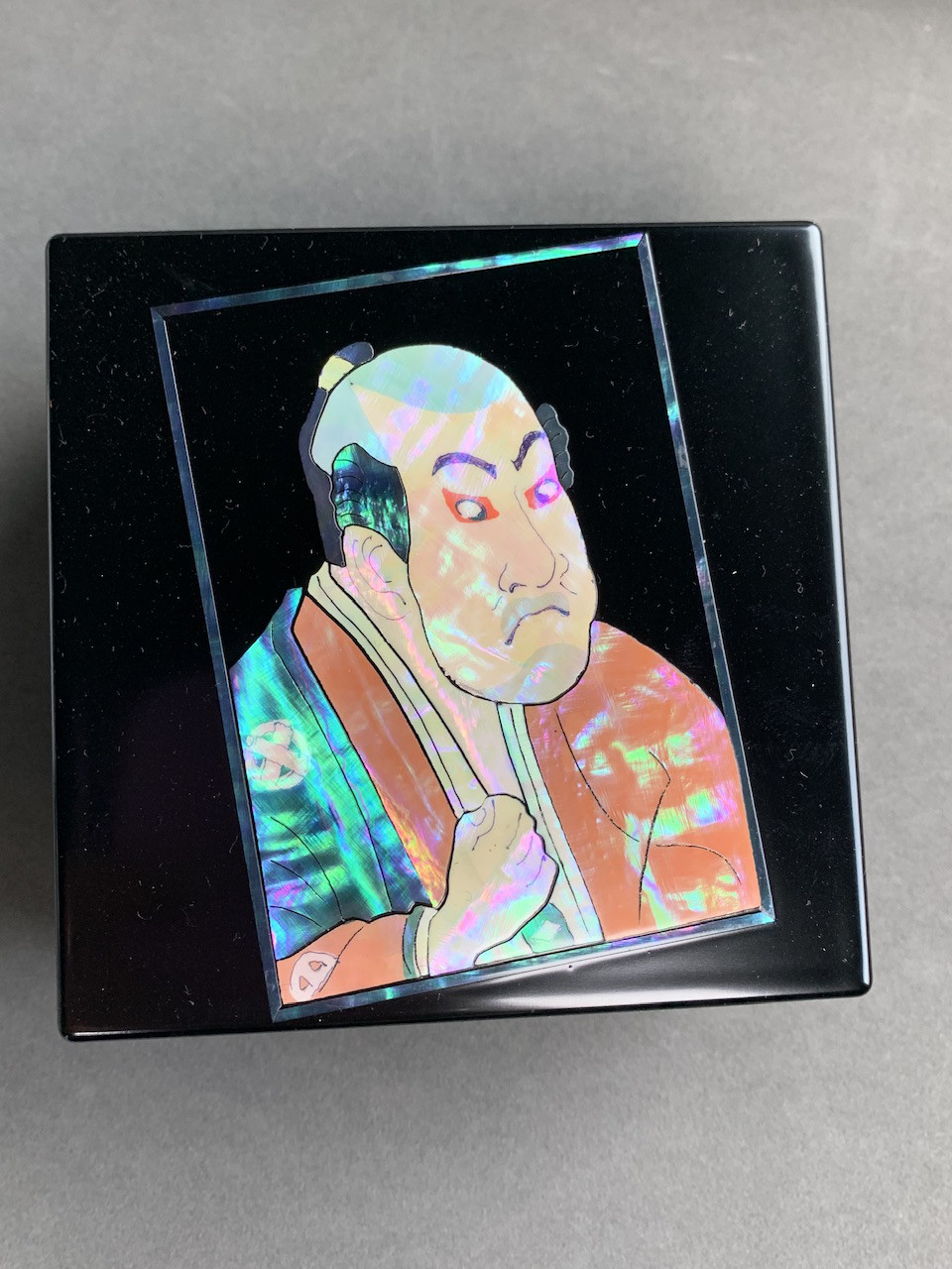 螺鈿小箱　　写楽　八兵衛