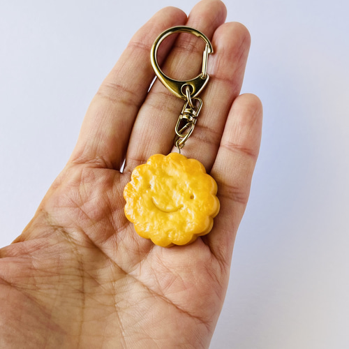 クッキーのキーホルダー 樹脂粘土のフェイクスイーツ 花 おそろい プチ