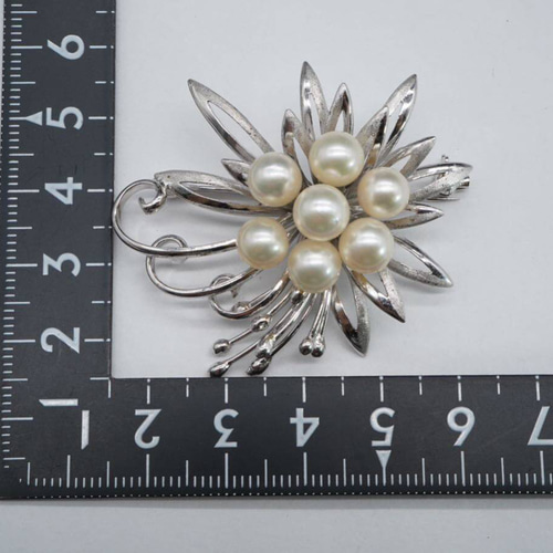 アコヤ本真珠ブローチ 強テリ上質厚巻き約6.5-7.0mm大粒日本産あこや