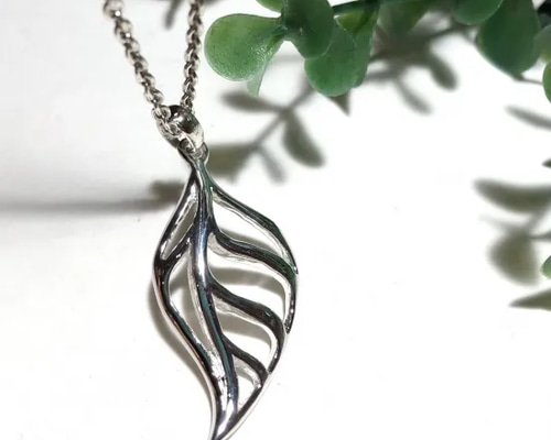 純銀製＊透かしリーフペンダント ペンダントトップ Lajemmica 通販