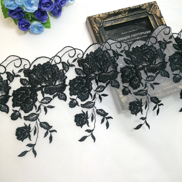 1m 銀糸入り 花柄 フラワー 刺繡 チュールレース はぎれ ハンドメイド