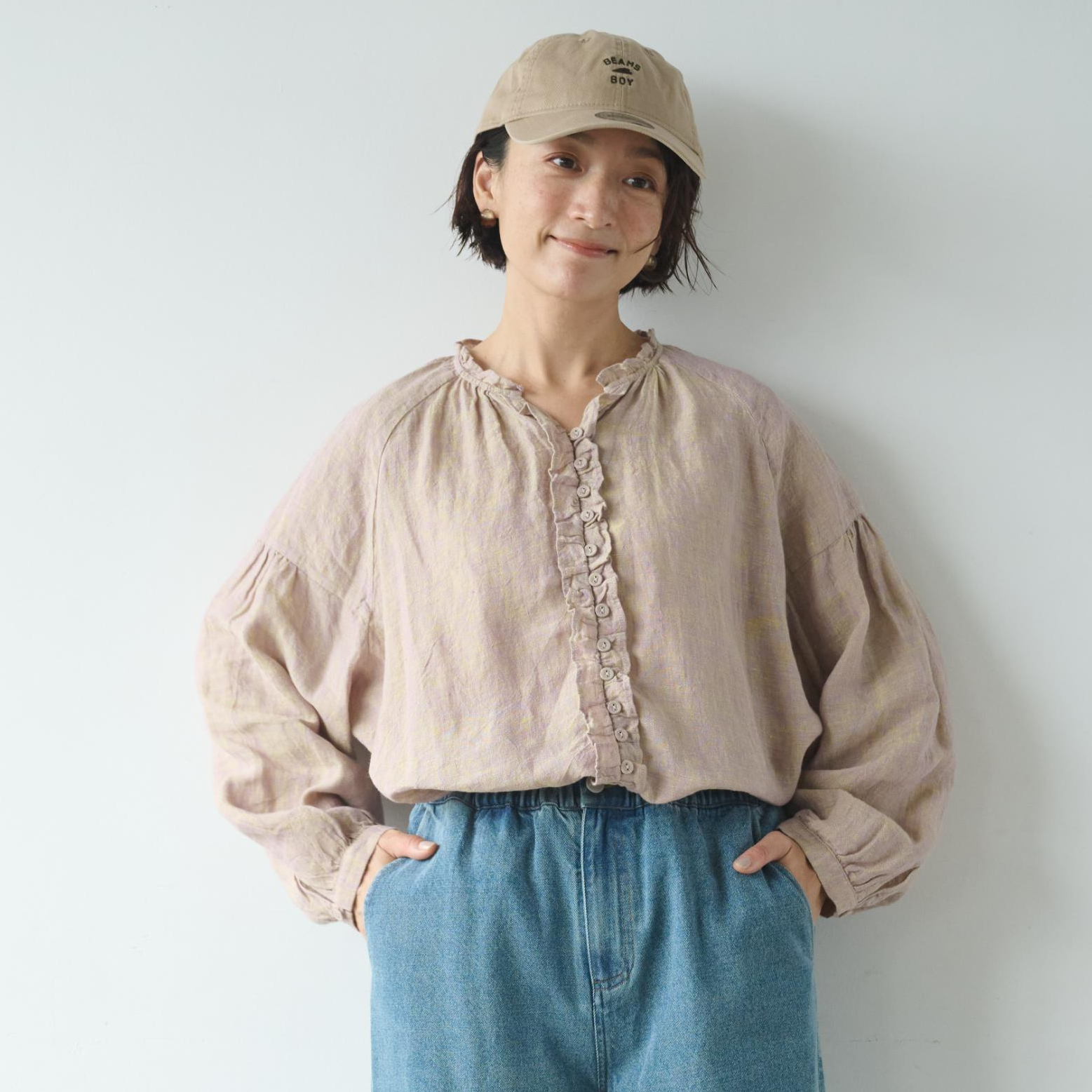 ★即納★季節を問わず活躍する万能アイテム　フランス産リネン　リネンブラウス　250213-1