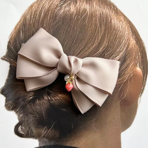 いちごのリボン バレッタ グレージュ ポニーフック 入学式 入園式 卒園
