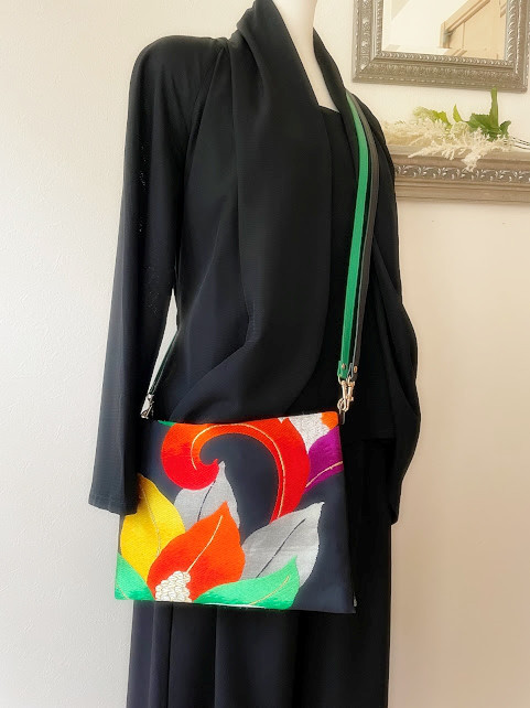 着物・帯リメイクバッグ（クラッチ）