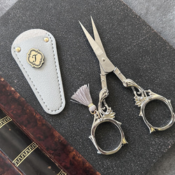 イニシャル入りヴィンテージデザイン糸切ハサミ＆ケース 16枚目の画像