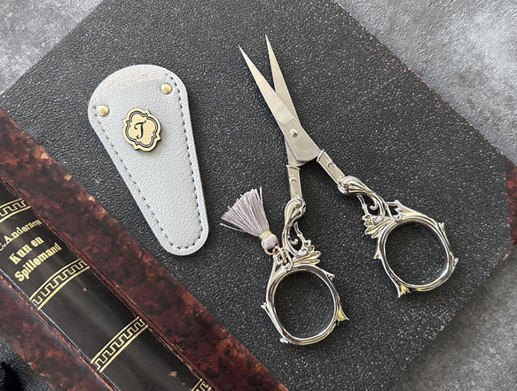 イニシャル入りヴィンテージデザイン糸切ハサミ＆ケース 16枚目の画像