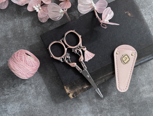 イニシャル入りヴィンテージデザイン糸切ハサミ＆ケース 12枚目の画像