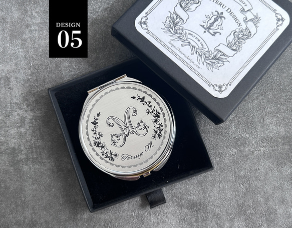 【イニシャル＆名入れ】コンパクトミラー 13枚目の画像