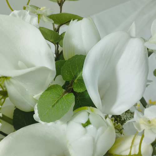 カラーブーケ&ブートニア白グリーンのナチュラルブーケ♡白