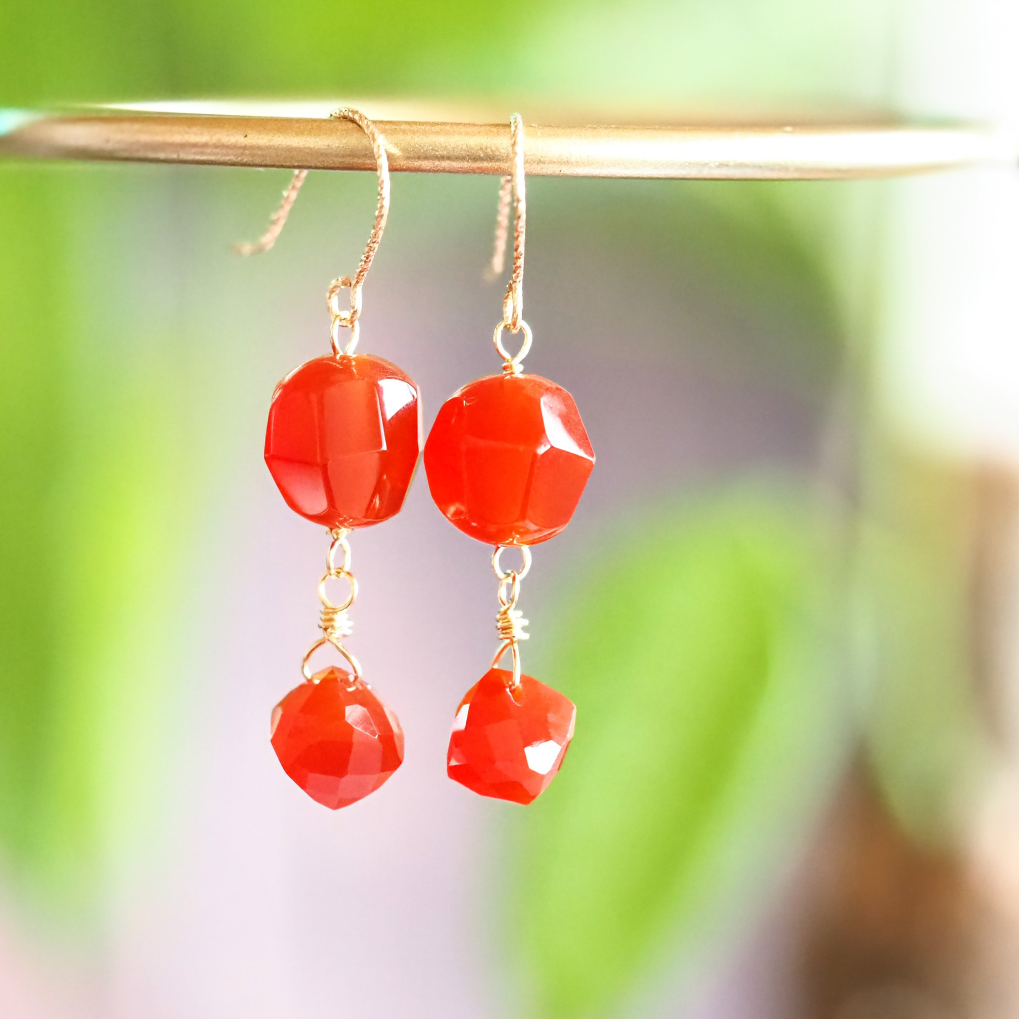 《レッドアゲートの2連ピアス》