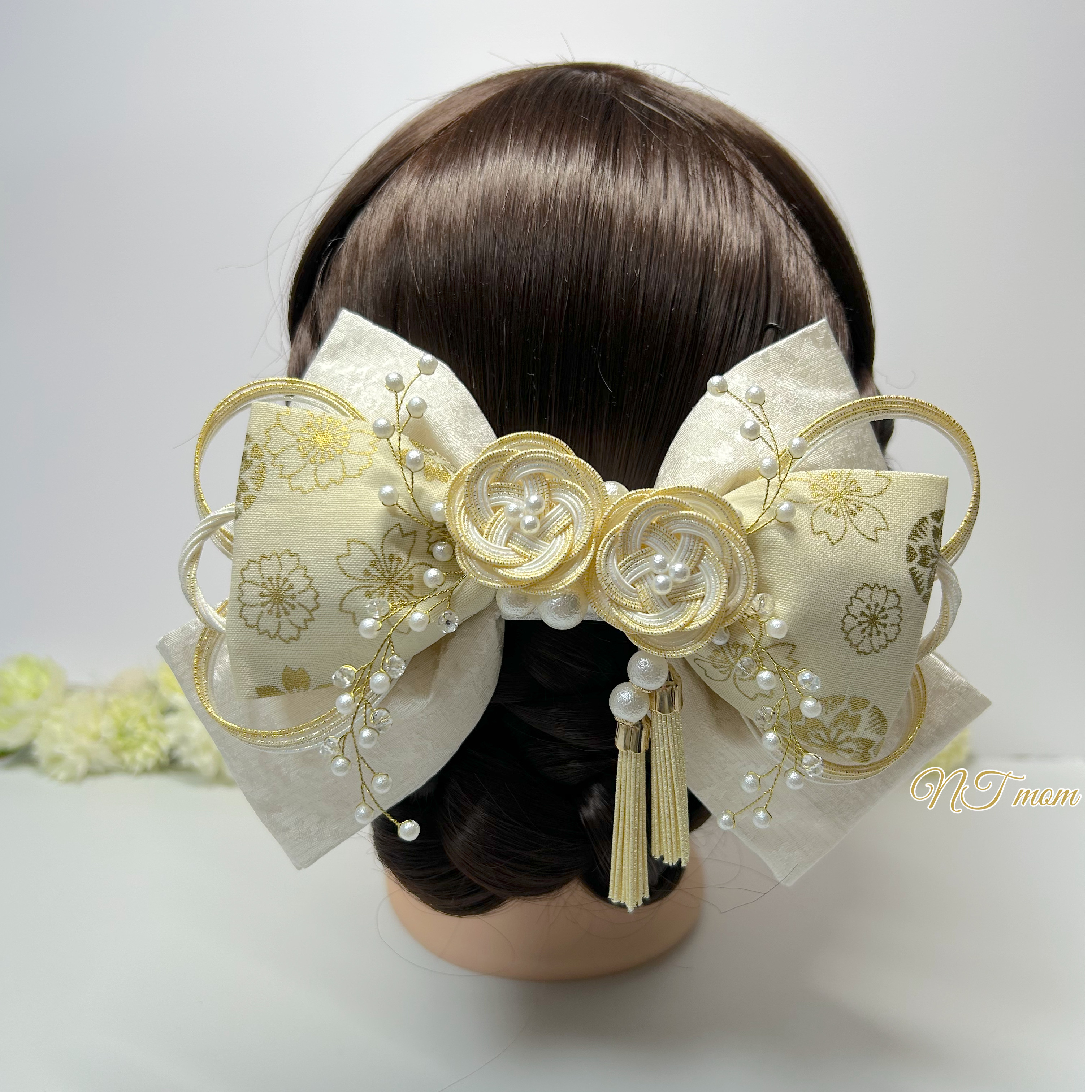 成人式卒業式結婚式・水引と正絹のリボン・ホワイトゴールド