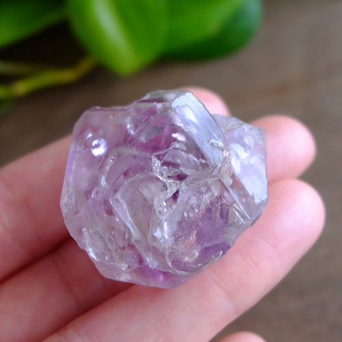 アメジストカテドラル原石（アマダガスカル産）約32×31×22mm 鉱物