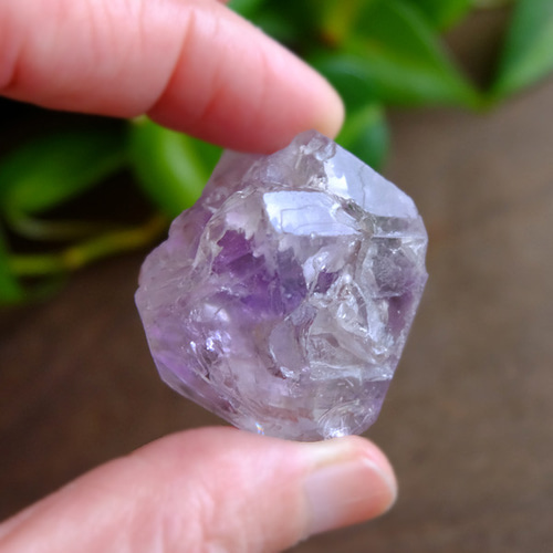 アメジストカテドラル原石（アマダガスカル産）約32×31×22mm 鉱物