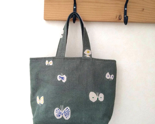 ミナペルホネン生地使用の 巾着つきトートバッグ トートバッグ Vanilla