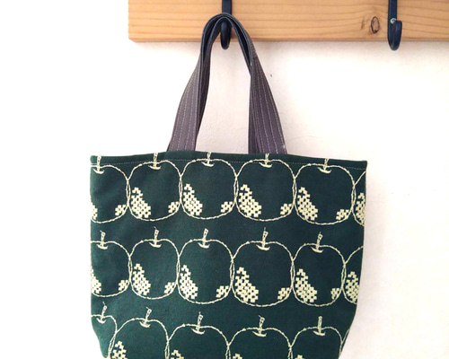 ミナペルホネン生地使用の 巾着つきトートバッグ トートバッグ Vanilla