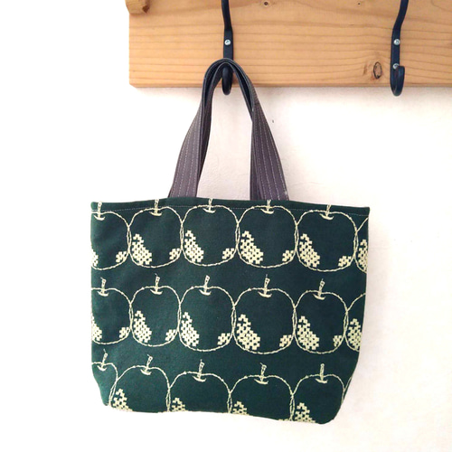 ミナペルホネン生地使用の 巾着つきトートバッグ トートバッグ Vanilla