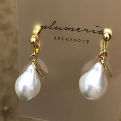 ＊ お洒落 ＊ バロックパール ゴールド 一粒 パール 上品 お出かけ 真珠 式 フォーマル イヤリング ／ ピアス 4枚目の画像