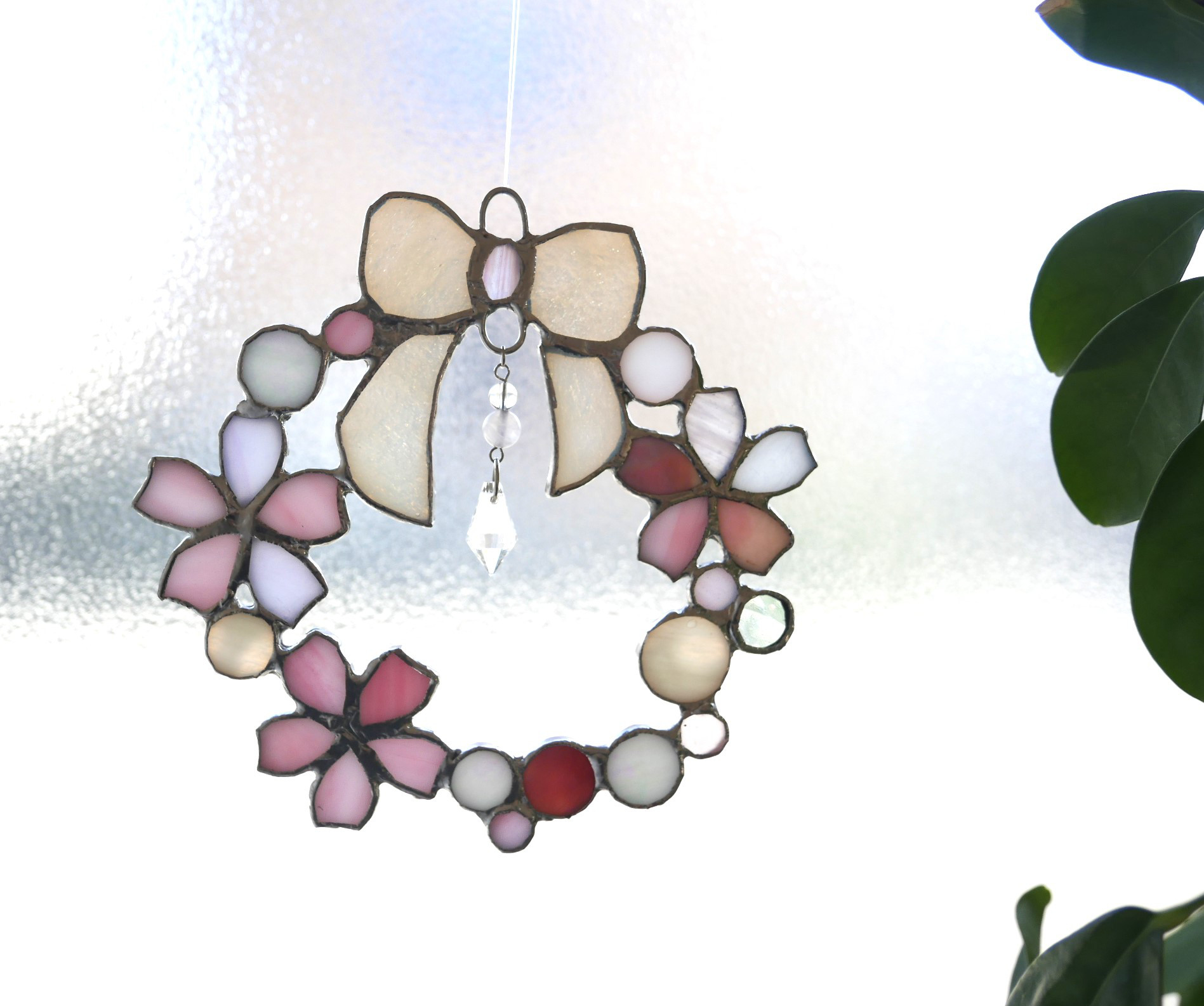 ✴︎:.｡春の陽光を映す桜のオーナメント　ステンドグラス