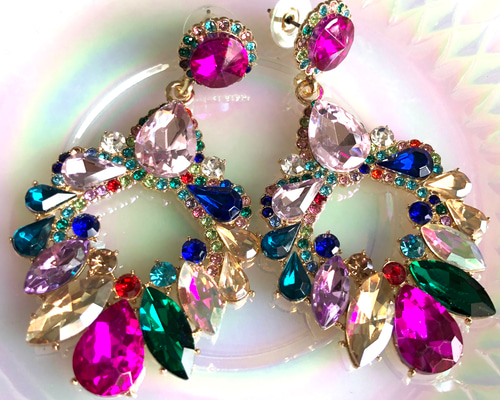 レトロ♡ヴィンテージボタン&キラキラビジューのフラワータッセルピアス／イヤリング ea08b00512a8e52dd9759932148cfc