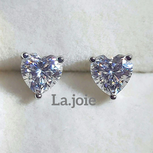 モアサナイト 人工ダイヤモンド ハート Bonheur ピアス 1ct