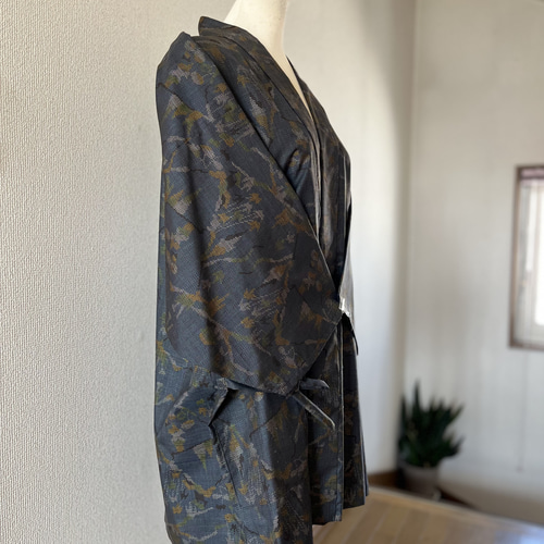 大島紬 着物リメイク 作務衣 古典花模様 和のお洒落上衣 シルク上着