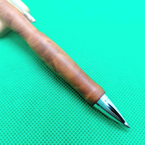 ケヤキの木軸ボールペン 4枚目の画像