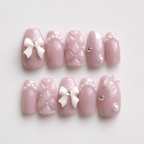くすみピンクのキルティングネイル ショートバレリーナ リボン 韓国