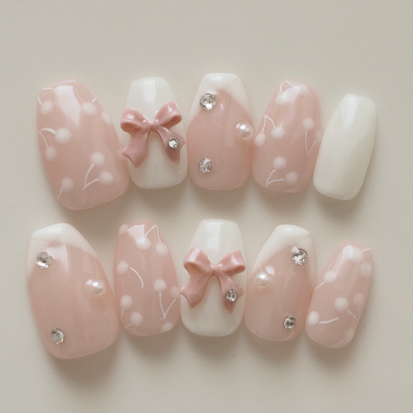 さくらんぼとリボンの韓国風ネイルチップ ピンク クロスフレンチ