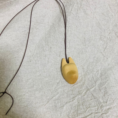 木彫り 狐面ペンダント 彫刻 カオナシ工房 通販 19007506｜Creema