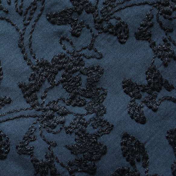 ◇レース半襟・半衿【牡丹唐草】navy×black 3枚目の画像