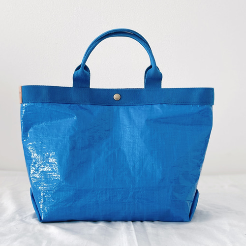 NewJeans トートバッグ ブルー 青 NewJeans ニュージーンズ トートバッグ - メルカリ