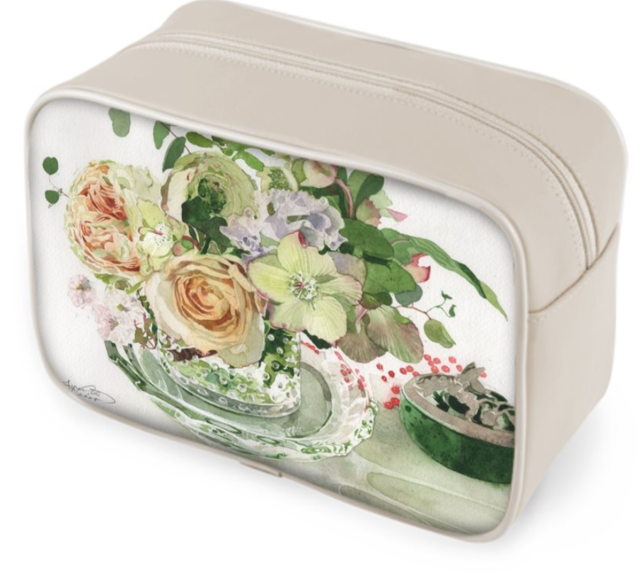 シロクマとティアアンティークカメラand化粧ポーチ（大）イタリアンビニル仕上げと革仕上げ