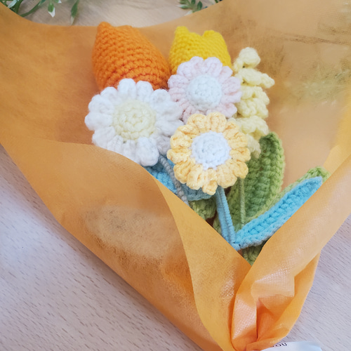 ニットフラワー オレンジ 黄色 ブーケ 花束 編み物ブーケ アート