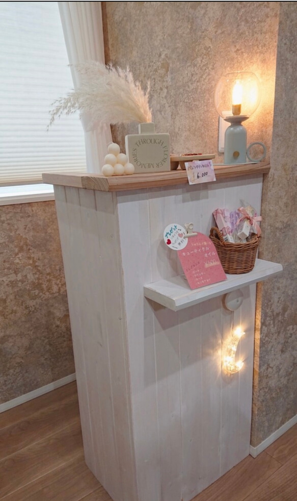 幅55✖︎高さ120✖︎奥行き38センチ。　ナチュラルアンティーク仕上げ　レジカウンター　受付カウンター 1枚目の画像