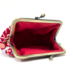 花刺繍がまぐちのスクエアポーチ《レッド》 4枚目の画像