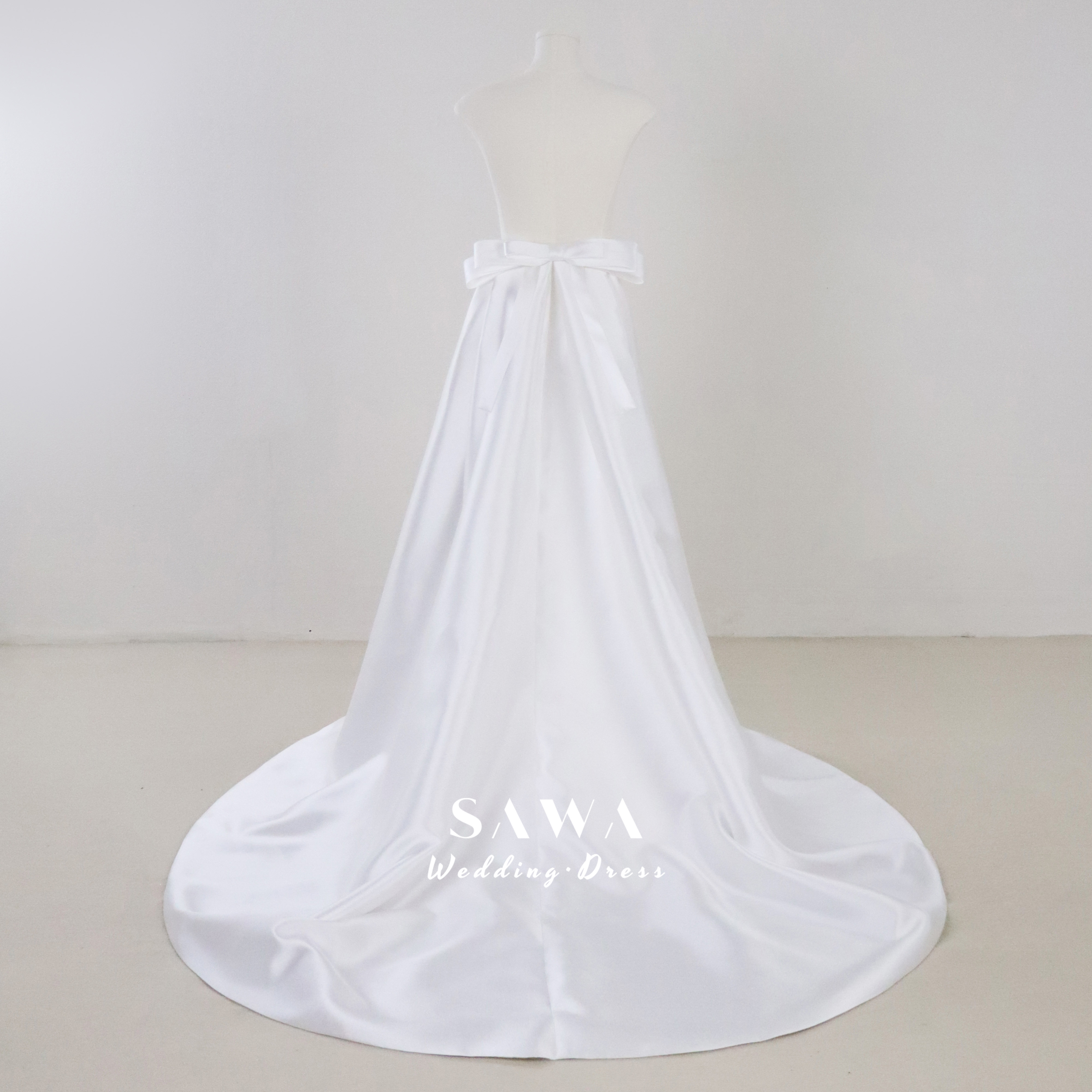 お買い得　光沢サテン　オーバースカート　お色直し　可愛いバックリボン　上品　トレーン　ドレス小物　ウェディング二次会披露